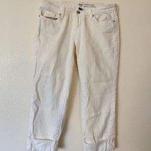 Ankle length white denim jeans